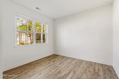 564 Hearthside Drive SE Bolivia NC 28422