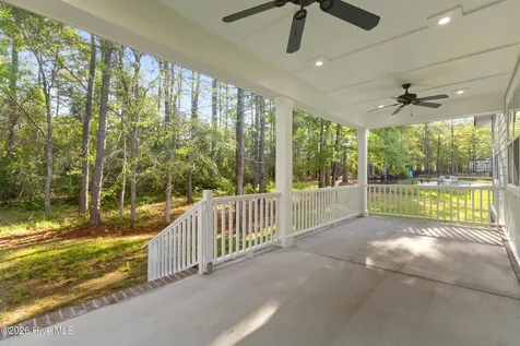 564 Hearthside Drive SE Bolivia NC 28422