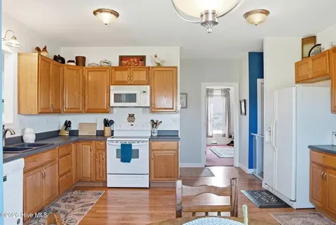 184 S Currituck Road Currituck NC 27929