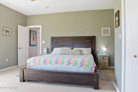 184 S Currituck Road Currituck NC 27929