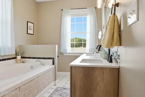 184 S Currituck Road Currituck NC 27929