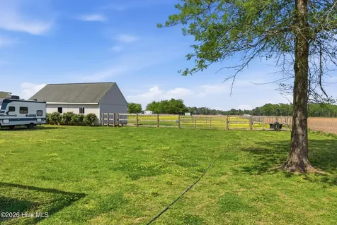 184 S Currituck Road Currituck NC 27929