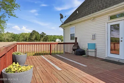 184 S Currituck Road Currituck NC 27929