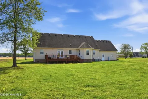 184 S Currituck Road Currituck NC 27929