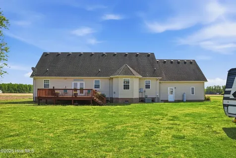 184 S Currituck Road Currituck NC 27929