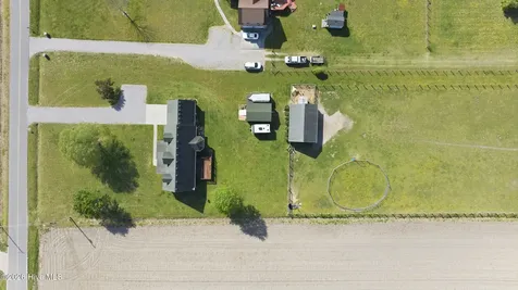 184 S Currituck Road Currituck NC 27929