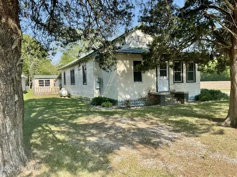 258 Main Street Pinetown NC 27865