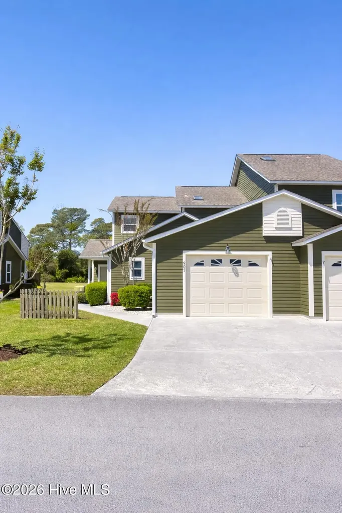 901 Cedarwood Village Morehead City NC 28557