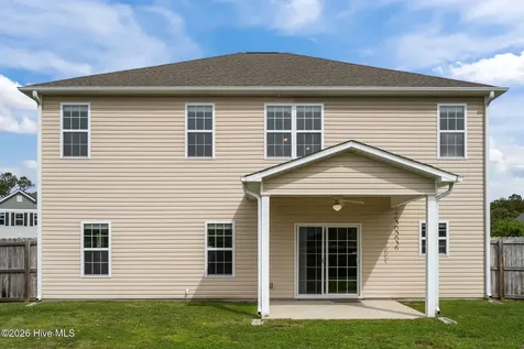 203 Sailor Street Sneads Ferry NC 28460