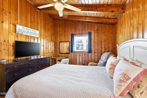 1914 E Beach Drive Oak Island NC 28465