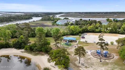 4134 Vanessa Drive SE Southport NC 28461