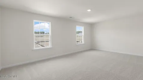 712 Lazy Elm Lane Aberdeen NC 28315