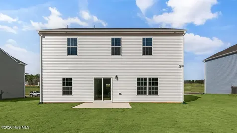 712 Lazy Elm Lane Aberdeen NC 28315