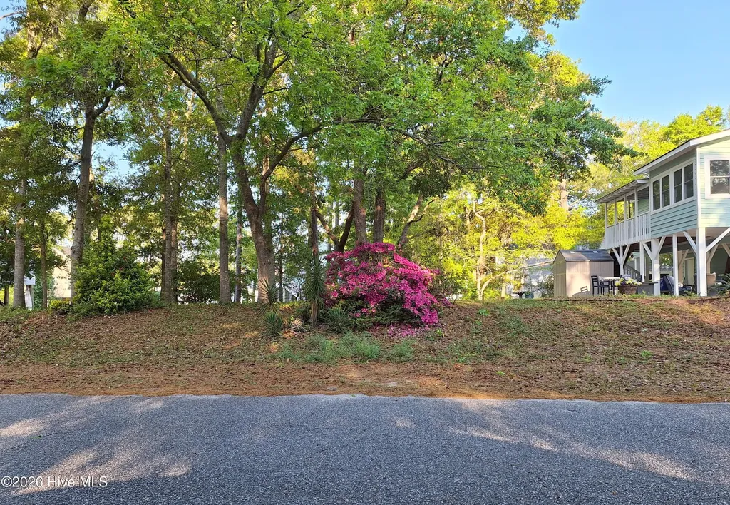 101 SW 1st Street Oak Island NC 28465