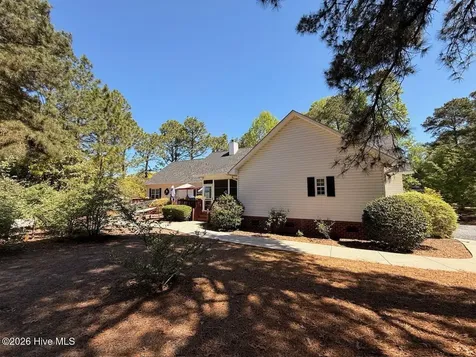 109 Sweetbriar Court Seven Lakes NC 27376