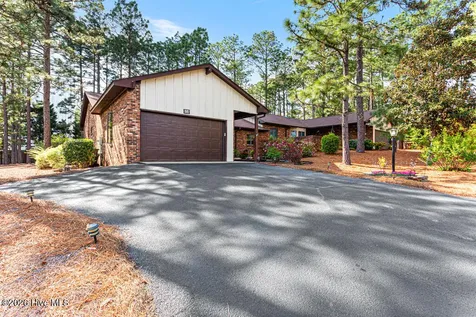654 Redwood Drive Southern Pines NC 28387