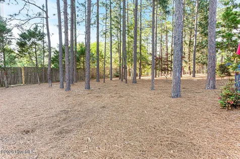 654 Redwood Drive Southern Pines NC 28387