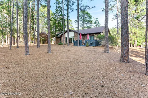 654 Redwood Drive Southern Pines NC 28387