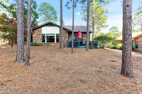 654 Redwood Drive Southern Pines NC 28387