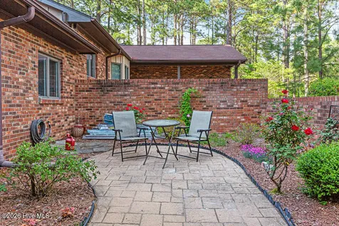 654 Redwood Drive Southern Pines NC 28387