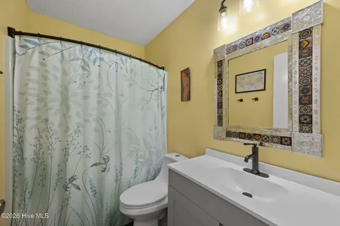 7131 Windward Drive New Bern NC 28560