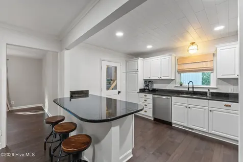 106 Juniper Court West End NC 27376