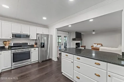 106 Juniper Court West End NC 27376
