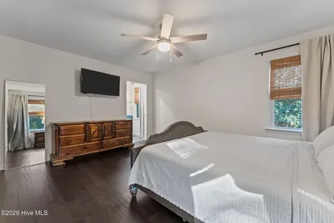 106 Juniper Court West End NC 27376
