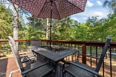 106 Juniper Court West End NC 27376