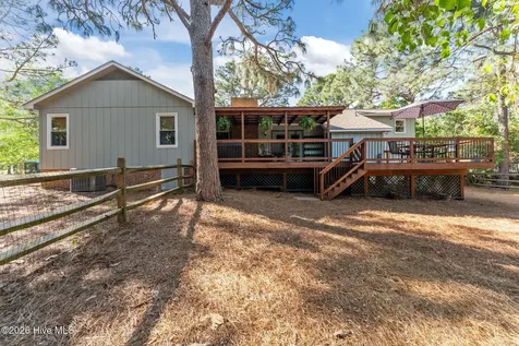106 Juniper Court West End NC 27376