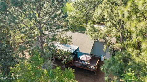 106 Juniper Court West End NC 27376