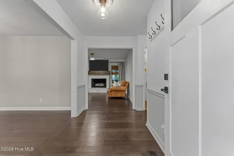 106 Juniper Court West End NC 27376
