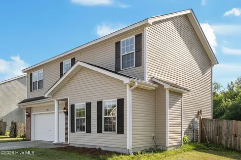 202 Bonanza Drive Richlands NC 28574