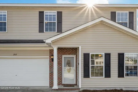202 Bonanza Drive Richlands NC 28574