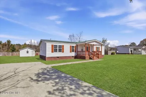 2339 Grover Hardee Road Winterville NC 28590
