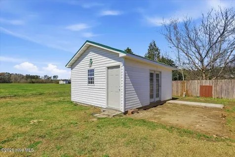 2339 Grover Hardee Road Winterville NC 28590