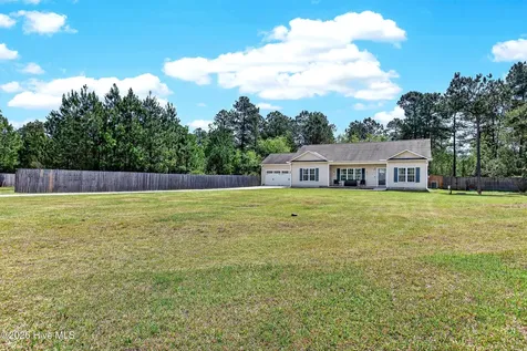 112 Lilac Lane Richlands NC 28574