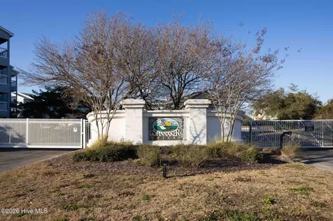 400 Virginia Avenue Carolina Beach NC 28428