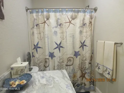 141 W Mobile Road Harbinger NC 27941