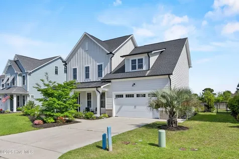 2 N Artisan Drive Hampstead NC 28443