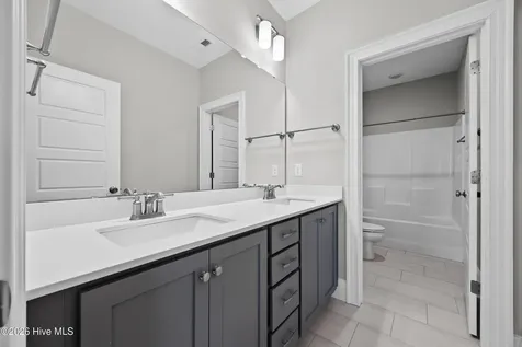 2 N Artisan Drive Hampstead NC 28443