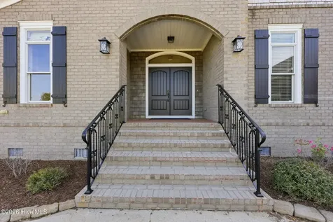 503 Pointe Vista Drive Elizabeth City NC 27909