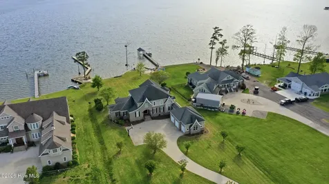 503 Pointe Vista Drive Elizabeth City NC 27909