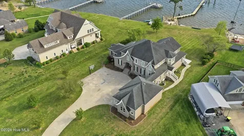 503 Pointe Vista Drive Elizabeth City NC 27909