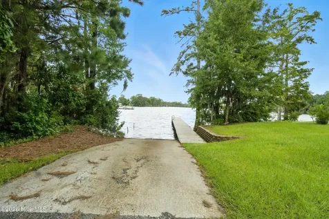 503 Pointe Vista Drive Elizabeth City NC 27909