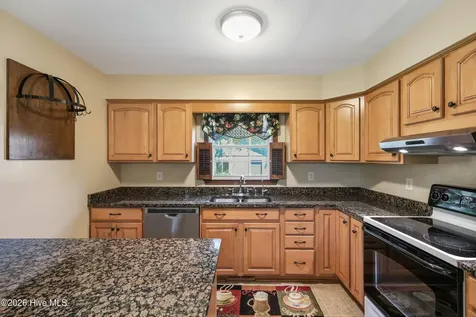 4925 Pleasant Oaks Drive Wilmington NC 28412
