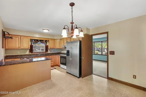 4925 Pleasant Oaks Drive Wilmington NC 28412