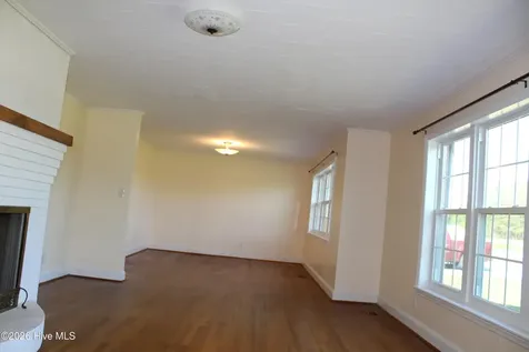 3049 Catherine Lake Road Richlands NC 28574