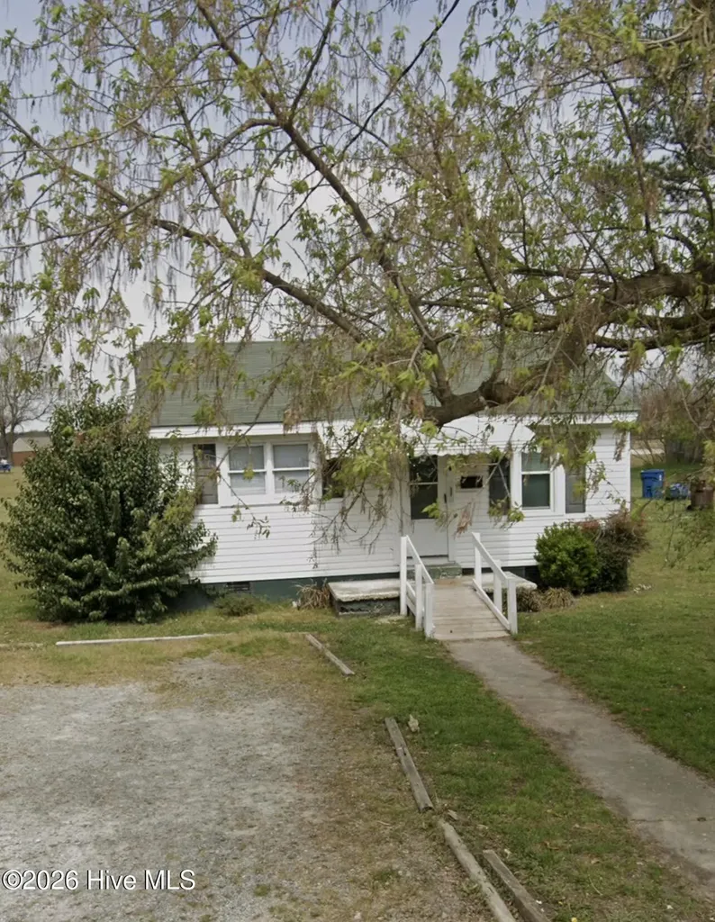 911 E Harnett Street Dunn NC 28334