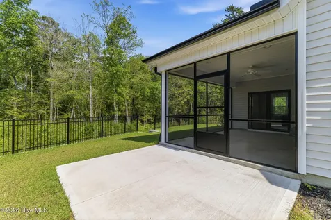177 Tilloo Cut Way Hampstead NC 28443